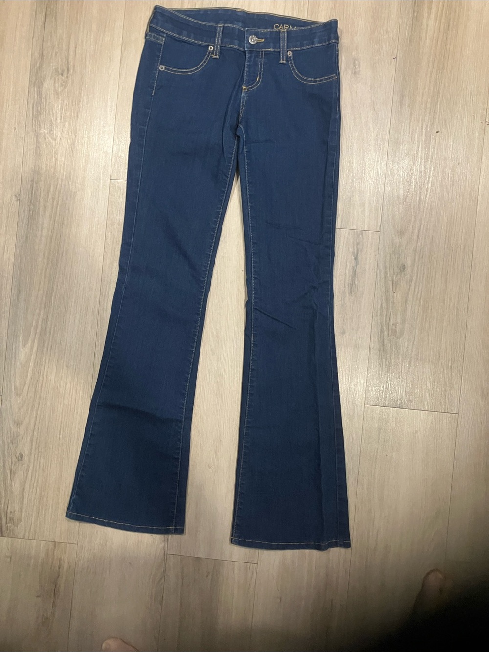 Carmar low rise flare jeans size 26
